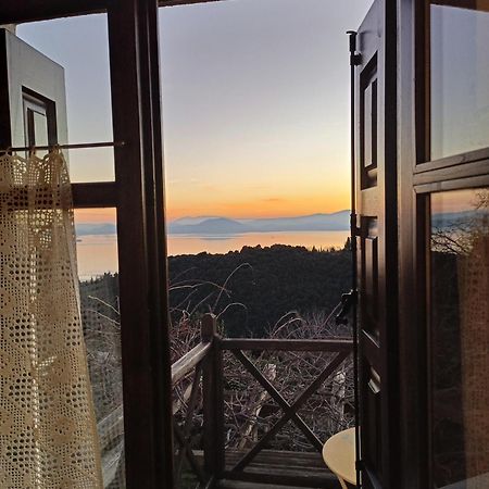 Riga'S Pinakoti Lodge Pinakatai Ngoại thất bức ảnh