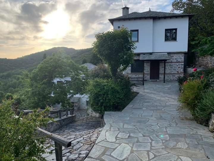 Riga'S Pinakoti Lodge Pinakatai Ngoại thất bức ảnh